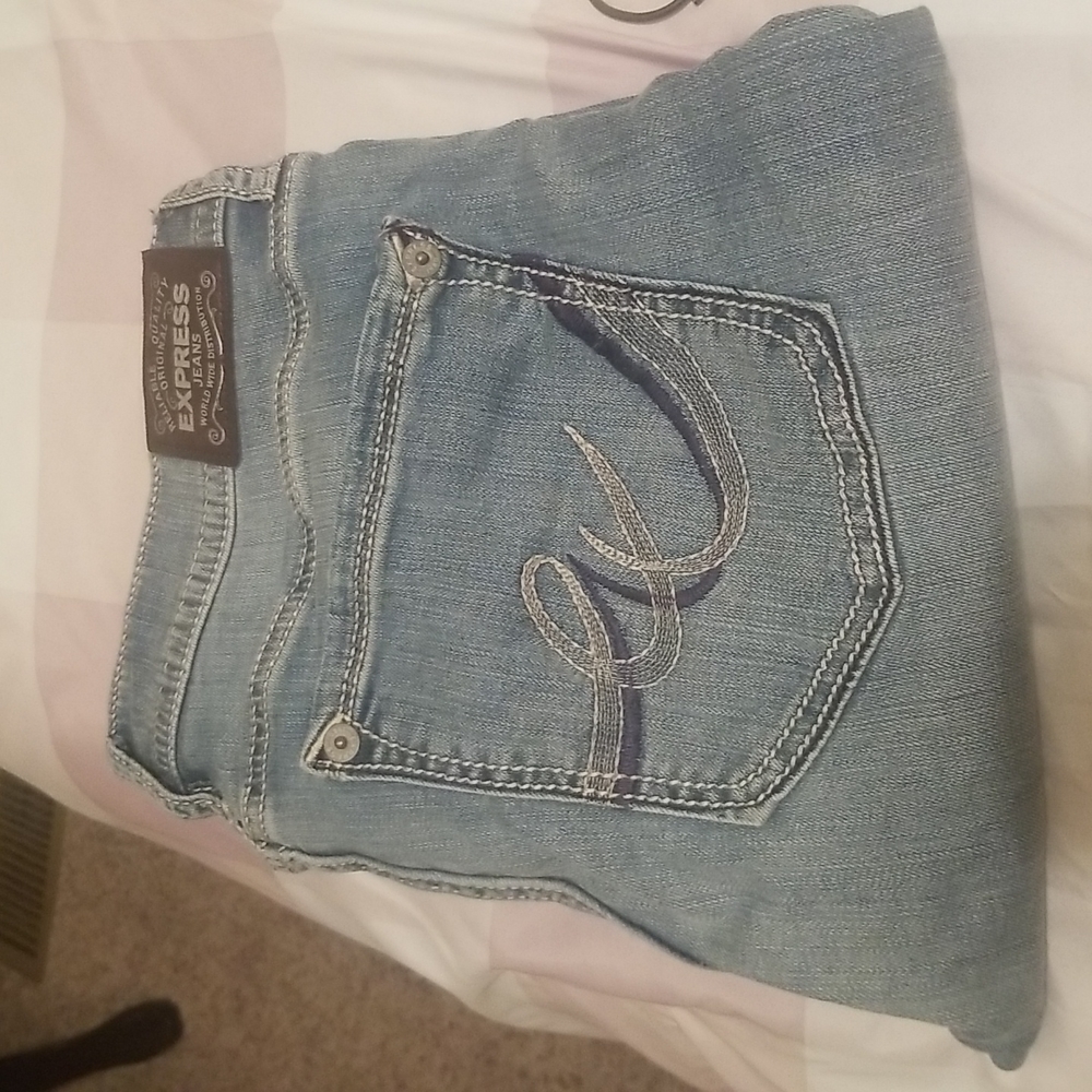 Express Mid-Rise Legging Jeans